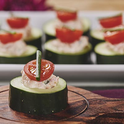 bocaditos de pepino y atun